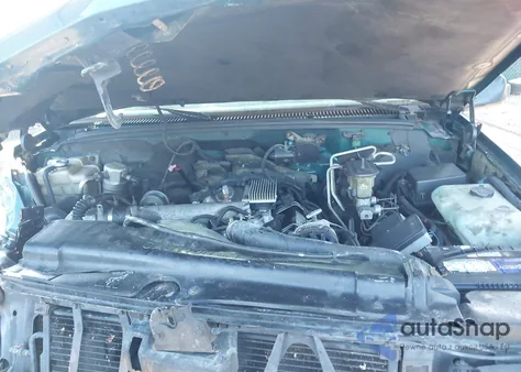 1995 Chevrolet Gmt-400 C2500 z USA, uszkodzony, nr VIN 1GCGC24F2SZ188373